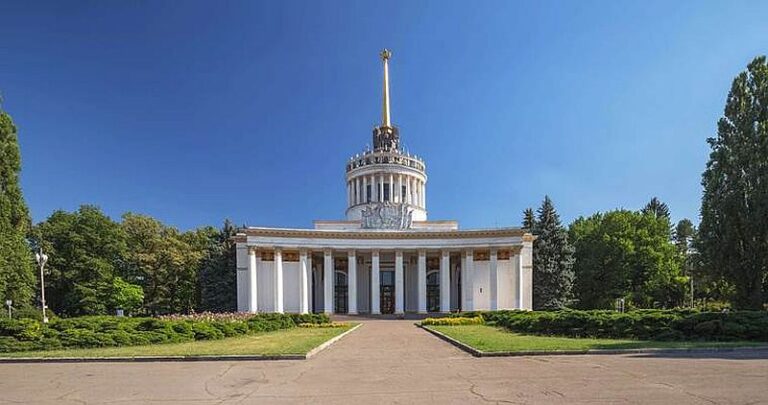 ВДНГ в Голосіїво в місті Київ (Експоцентр України)