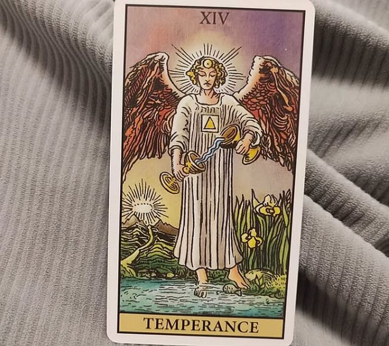 14 аркан Таро – Умеренность (Temperance)
