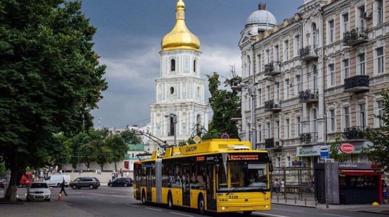 44 троллейбус Киев