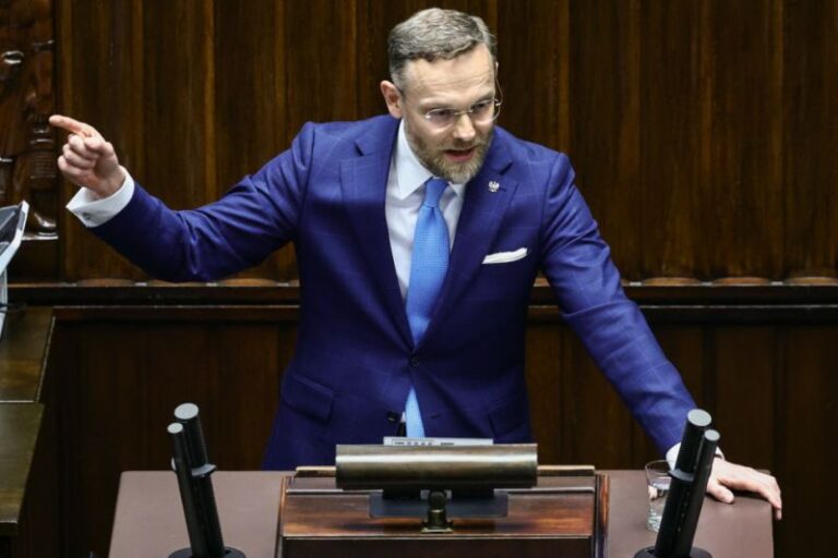 Главу канцелярії президента Польщі внесли до бази «Миротворець»: що сталося і чому це викликало резонанс